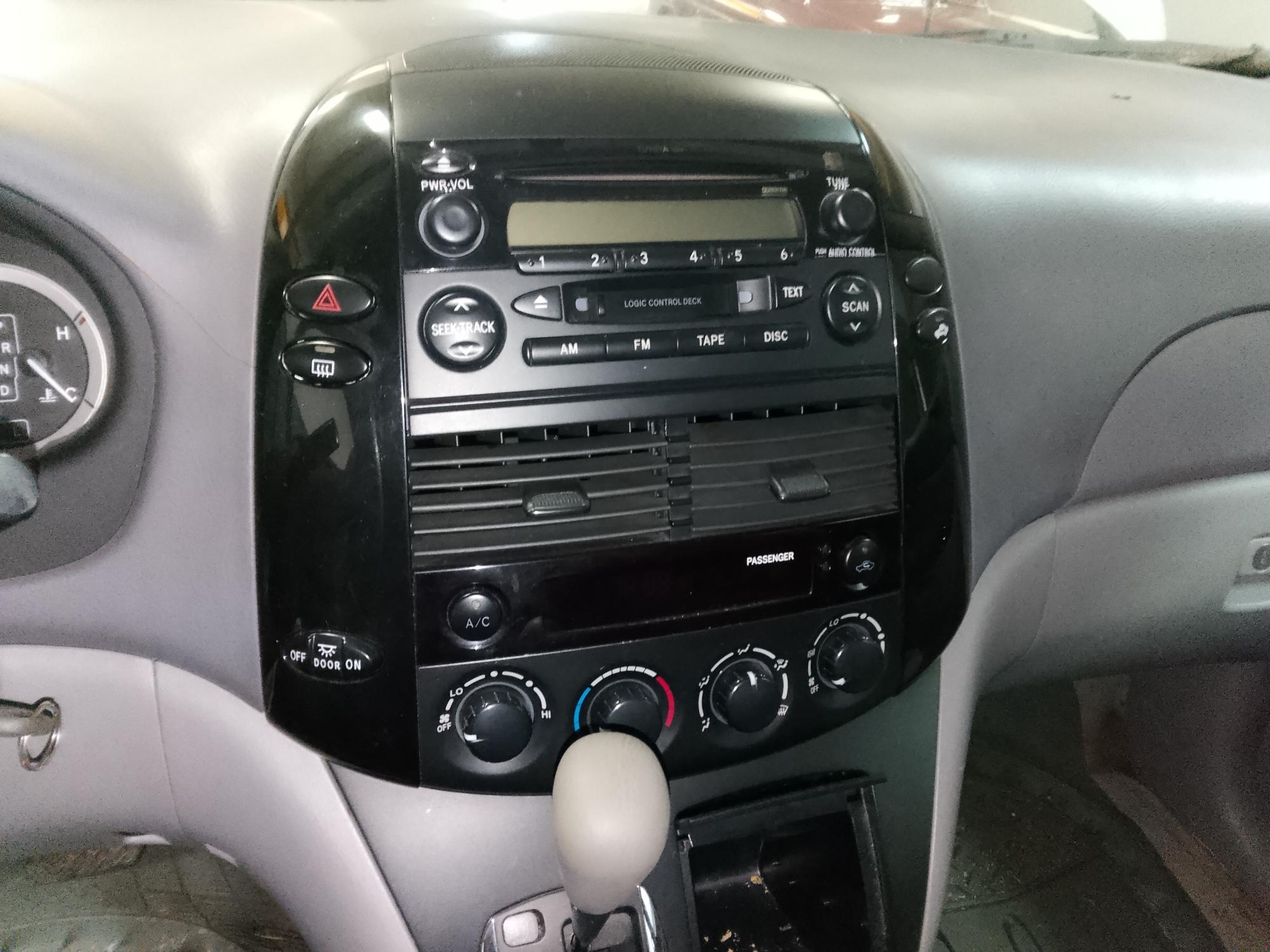 2005 toyota sienna with 153699 miles for sale near elk-river, minnesota fe5d93238cc0411da775bcc0a003e6f0.jpg
