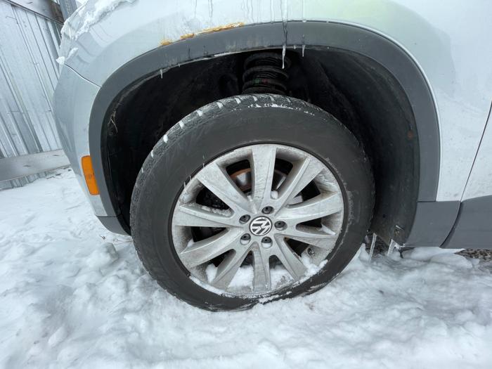 2009 volkswagen tiguan se with 101595 miles for sale near elk-river, minnesota fe70a0f6f9a24792b1070d2512bede22.jpeg