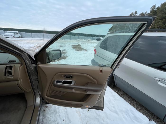 2005 honda pilot ex-w--leather with 246440 miles for sale near elk-river, minnesota fe8ea8598b5743f6a648e538e93278ab.jpeg