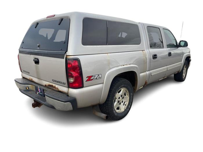 2005 chevrolet silverado-1500 ls-crew-cab-4wd with 291163 miles for sale near fridley, minnesota fe916c52ef094db99da7a90a9f940d28.jpg