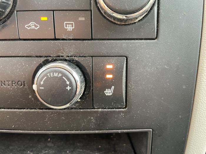 2009 volkswagen routan se-rse with 127414 miles for sale near elk-river, minnesota fe97e454bd8447dabc7621e72372ef5d.jpeg