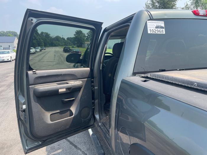 2011 chevrolet silverado-1500 lt-crew-cab-4wd with 211553 miles for sale near elk-river, minnesota fed2b24e8d07439a8c13d4c831a44a05.jpeg
