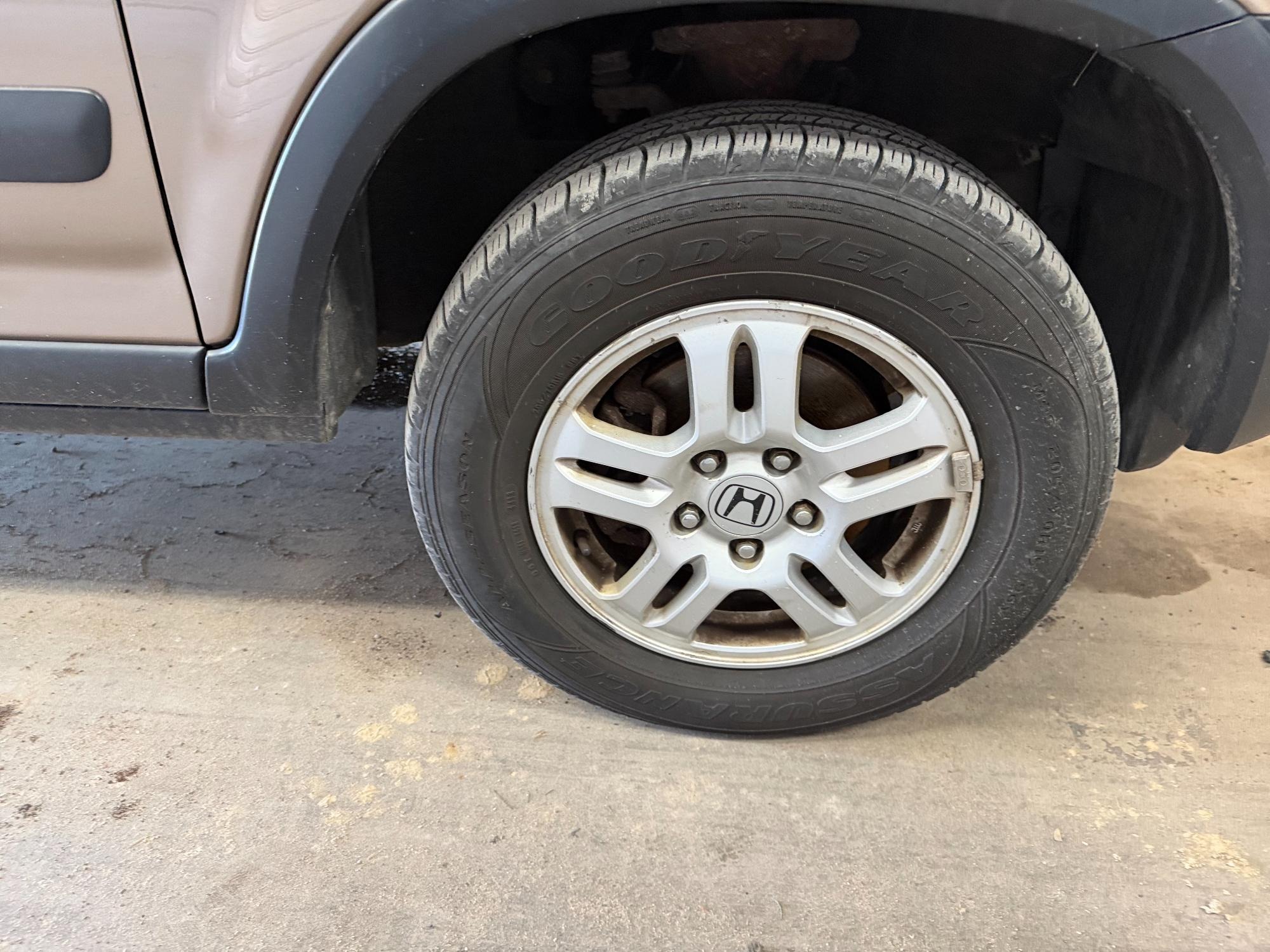 2003 honda cr-v ex-4wd-4-spd-at with 150276 miles for sale near elk-river, minnesota fedd29bbb19a4802bc7a1bf5a80d21fe.jpg