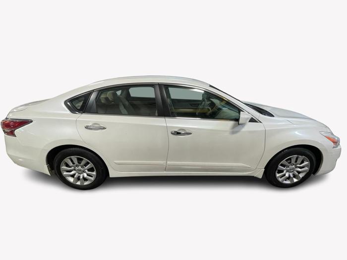 2014 nissan altima s with 90199 miles for sale near elk-river, minnesota fee258487bb94f9783f25d0f1777f62a.jpg
