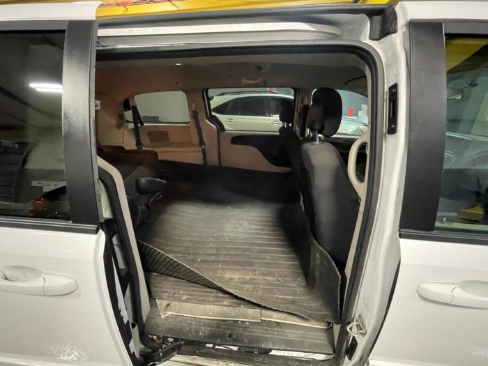 2017 dodge grand-caravan se with 268450 miles for sale near elk-river, minnesota ff12eeccecdf4fde9f7e77f1272383fb.jpg