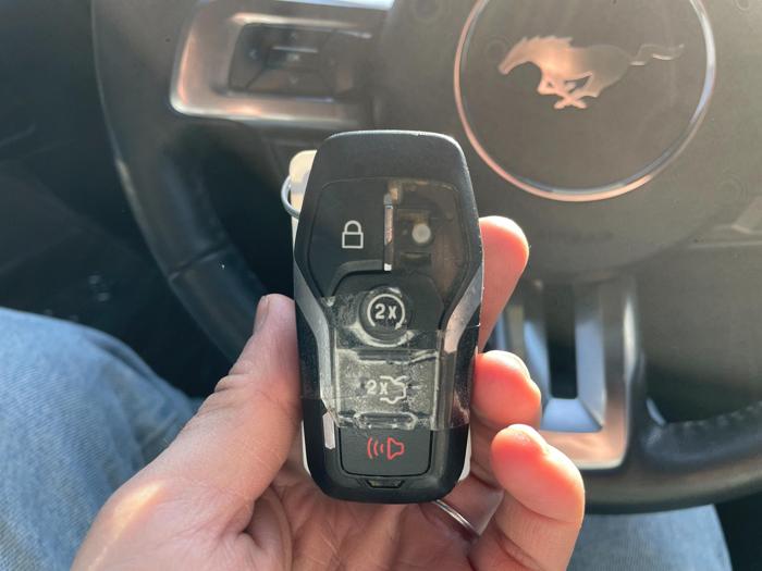 2016 ford mustang v6 with 118041 miles for sale near elk-river, minnesota ff1c65c309b9488083562aabd8c8e80b.jpg