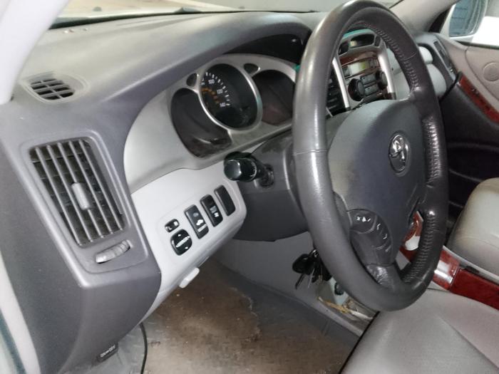2005 toyota highlander limited-v6-4wd with 289486 miles for sale near elk-river, minnesota ff2d4d8223cc4f5db1cdfe212124d0e9.jpg