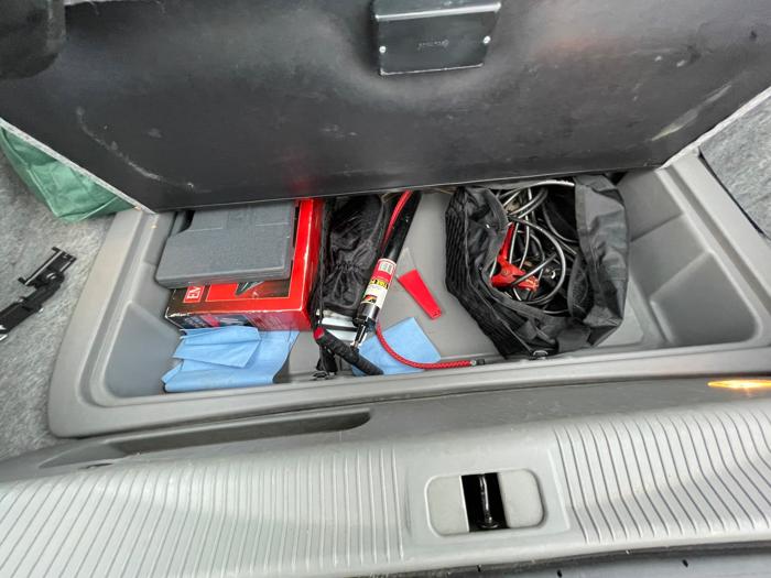 2003 lincoln town-car cartier with 147179 miles for sale near elk-river, minnesota ff31807410c3449682e82f2ba8cd6556.jpeg