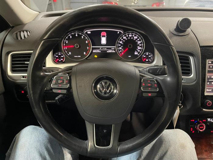 2012 volkswagen touareg lux with 249274 miles for sale near elk-river, minnesota ff3fed7abfc54307b42d1a3737d158a3.jpg