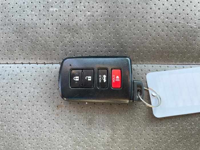 2012 toyota camry se with 247401 miles for sale near elk-river, minnesota ff49678f2fd141eebb3bc4c15117a9ac.jpeg