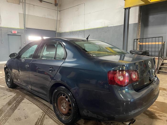 2008 volkswagen jetta with 174851 miles for sale near elk-river, minnesota ff5212c9fd424332a053e4891de03e9f.jpg