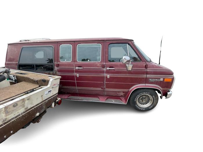 1991 gmc vandura g2500 with 151379 miles for sale near elk-river, minnesota ff53af6b3750401a9d3c6374ab083305.jpg