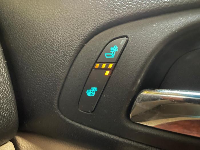 2007 chevrolet tahoe ltz with 173308 miles for sale near elk-river, minnesota ff6083de95b04dca8973949fb0306adf.jpg