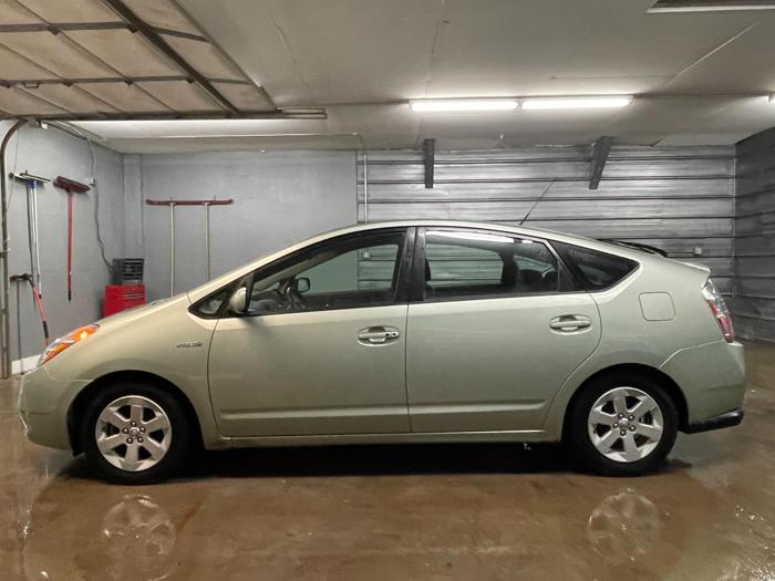 2007 toyota prius base with 211951 miles for sale near elk-river, minnesota ff65ac7bbc6b4ed9a5804c1c97efe75b.jpg