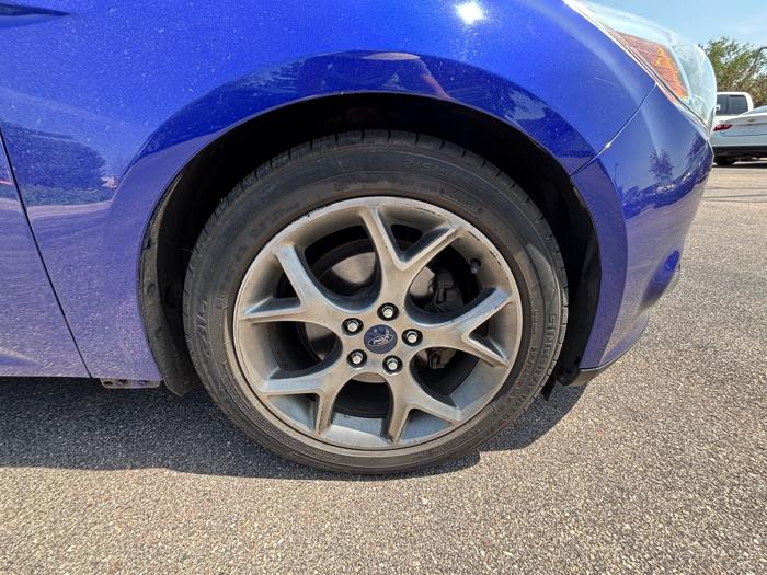 2014 ford focus se-sedan with 152315 miles for sale near savage, minnesota ff85f52f28ed4192a9bec33c6c60e783.jpeg