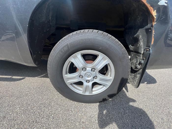 2012 toyota tundra tundra-grade-5.7l-ffv-double-cab-4wd with 152932 miles for sale near savage, minnesota ff86bcb3d3994c0ba444881b5572e90d.jpeg