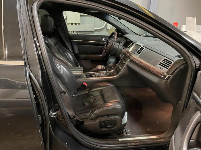 2009 lincoln mks with 236991 miles for sale near elk-river, minnesota ffc6e180e5a64cd9975a026170f97894.jpg