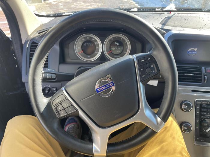 2012 volvo xc60 with 145194 miles for sale near elk-river, minnesota ffcd30e0b9fb4d798f58b859c9a1660e.jpg