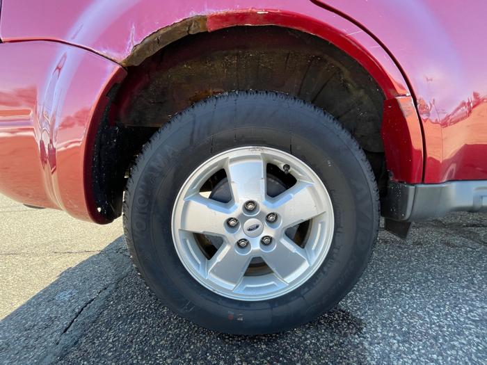 2009 ford escape xlt-4wd-v6 with 118028 miles for sale near fridley, minnesota ffde94571c5141798181a556f99f72b7.jpeg