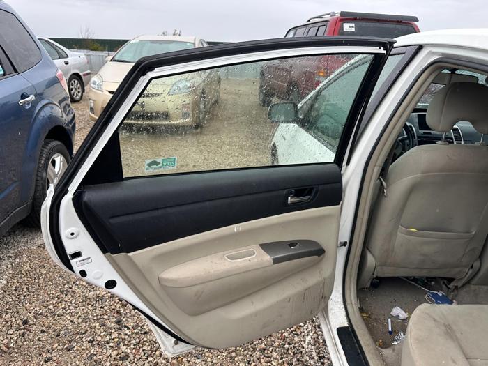 2009 toyota prius 4-door-liftback with 170339 miles for sale near elk-river, minnesota ffe342779bcb475f8aac7be682cae592.jpg