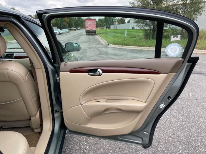 2006 buick lucerne cxl-v6 with 92806 miles for sale near elk-river, minnesota fff9a4b4e0644aa9acccc91f86e23d9b.jpeg