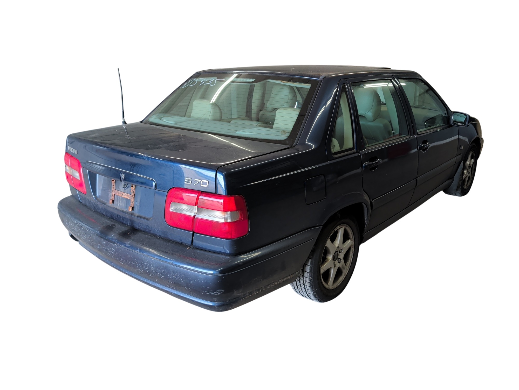 1999 volvo s70 base with 207747 miles for sale near elk-river, minnesota 105435_05_pass_rear_corner.jpg
