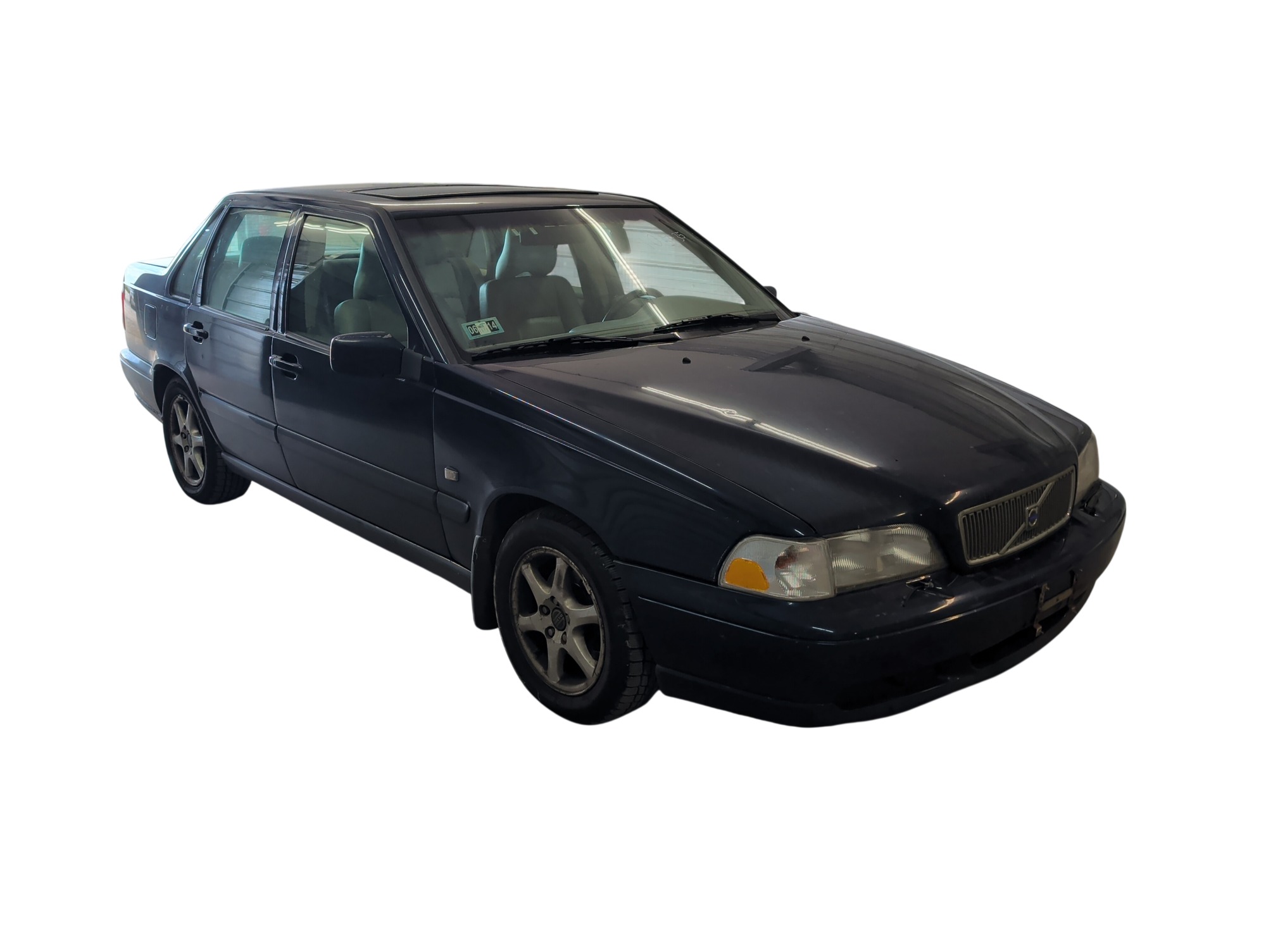 1999 volvo s70 base with 207747 miles for sale near elk-river, minnesota 105435_07_pass_front_corner.jpg