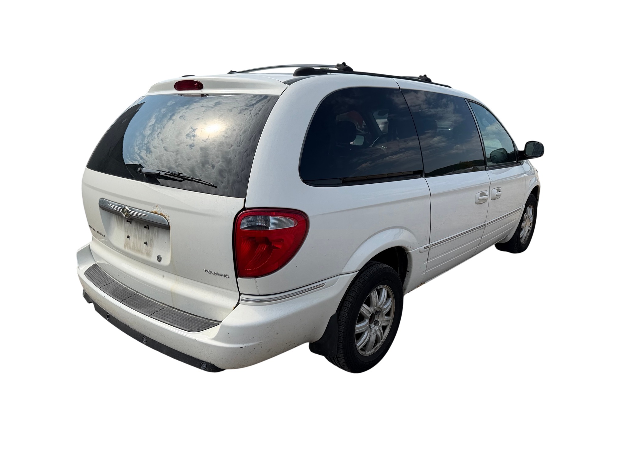 2005 chrysler town-and-country touring with 150988 miles for sale near elk-river, minnesota 106132_05_pass_rear_corner.jpg