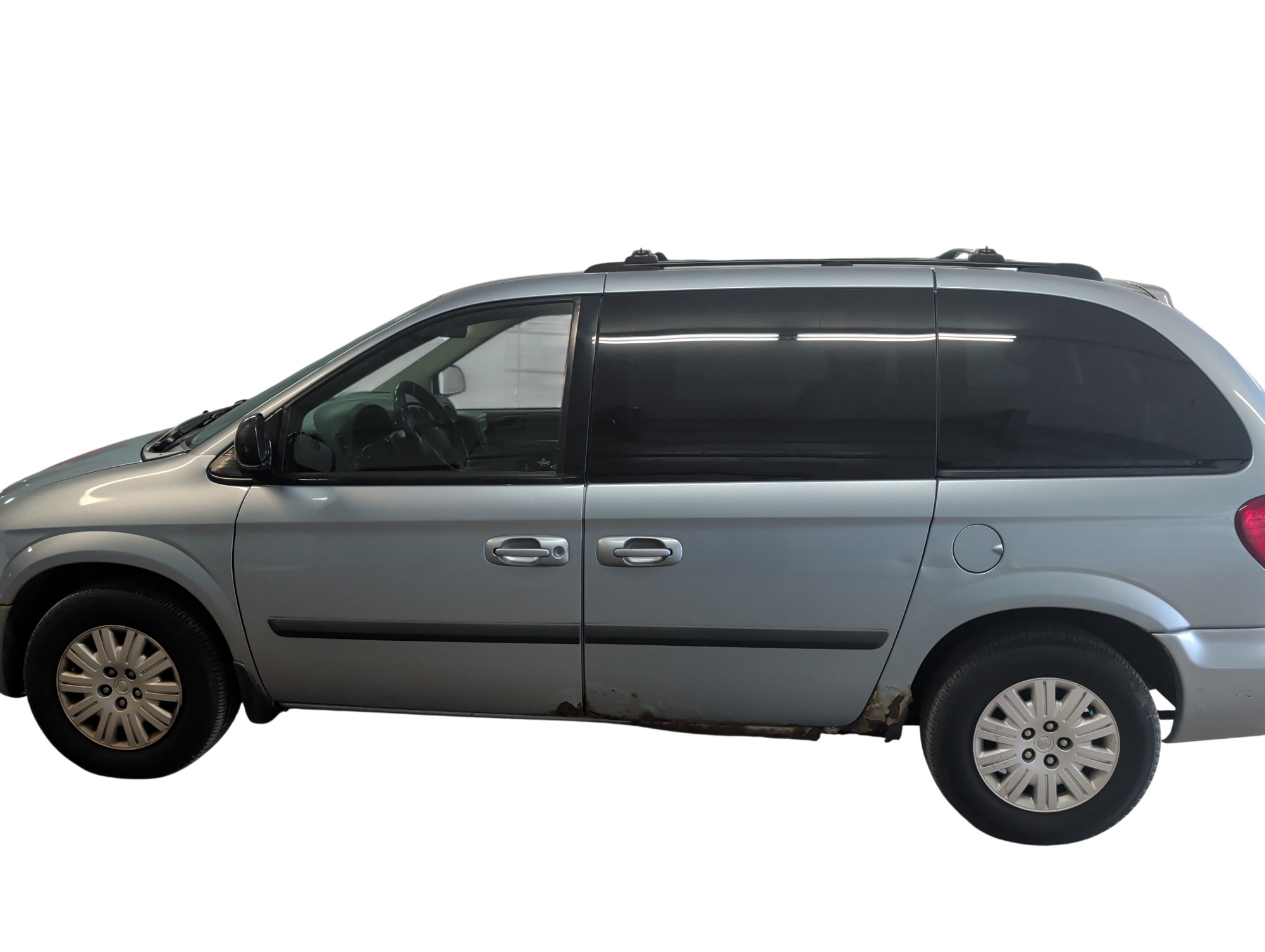 2005 chrysler town-&amp;-country lx with 164706 miles for sale near elk-river, minnesota 106323_02_driver_side.jpg