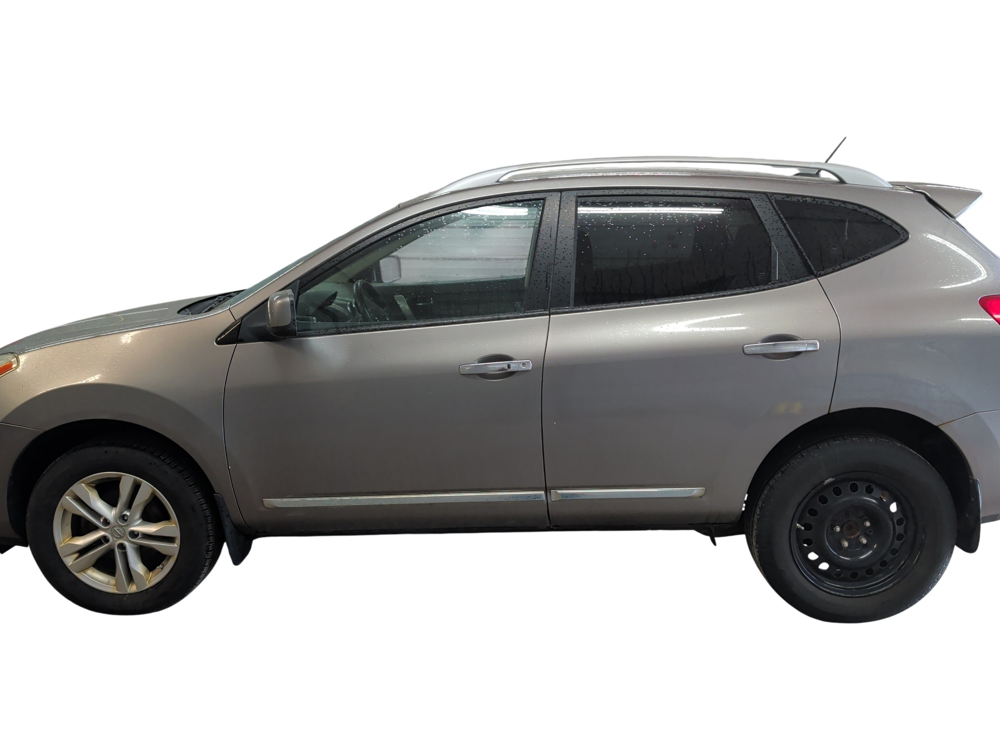 2013 nissan rogue s-2wd with 204423 miles for sale near elk-river, minnesota 106324_02_driver_side.jpg