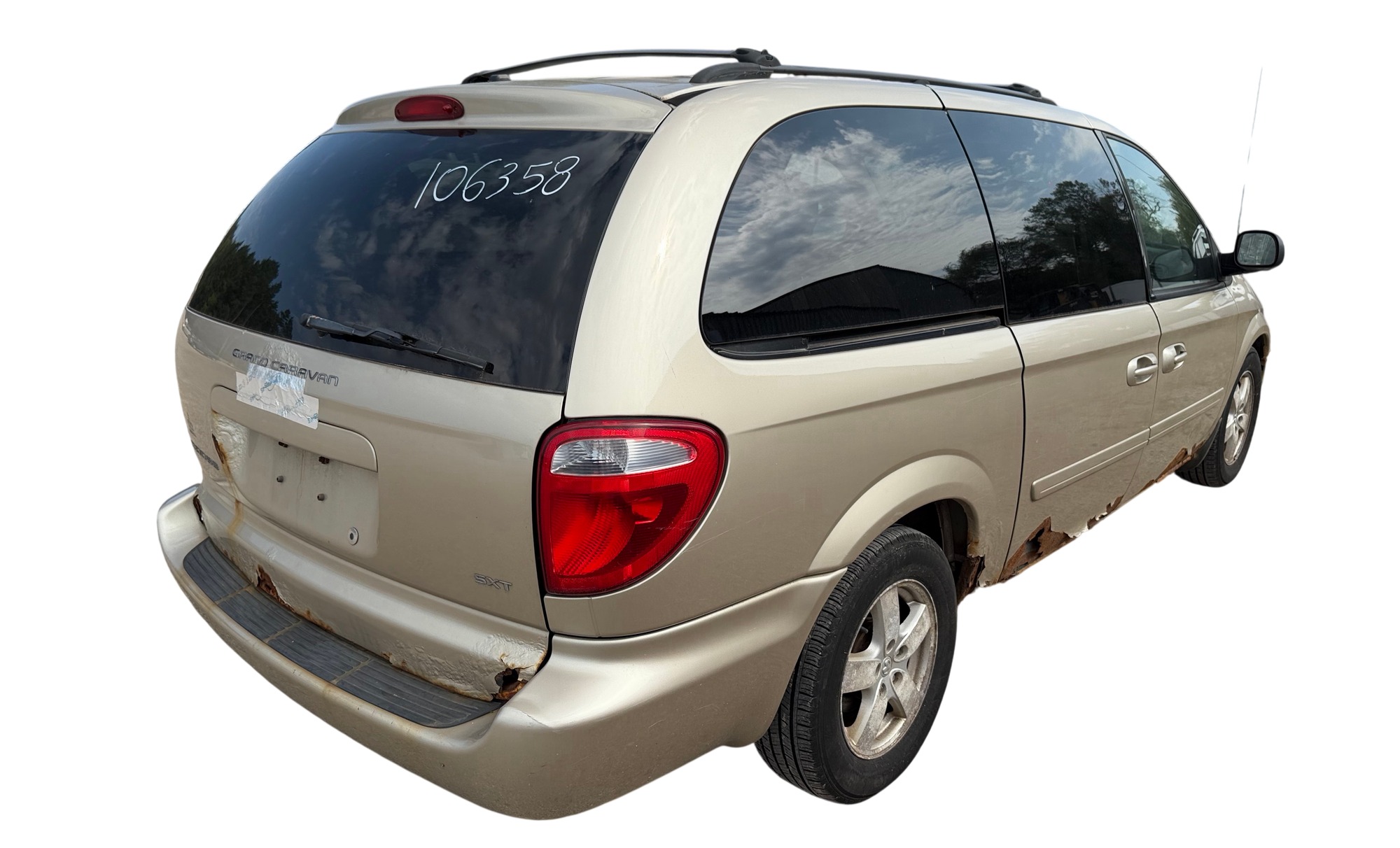 2007 dodge grand-caravan sxt with 141064 miles for sale near elk-river, minnesota 106358_05_pass_rear_corner.jpg