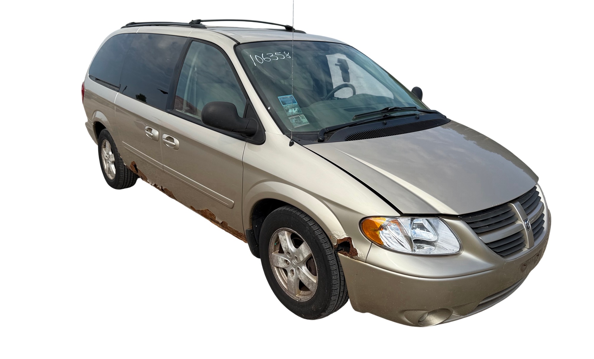 2007 dodge grand-caravan sxt with 141064 miles for sale near elk-river, minnesota 106358_07_pass_front_corner.jpg
