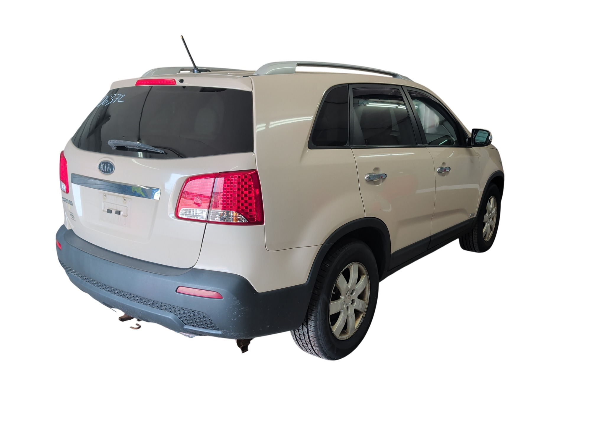 2011 kia sorento lx-4wd with 201883 miles for sale near elk-river, minnesota 106372_05_pass_rear_corner.jpg