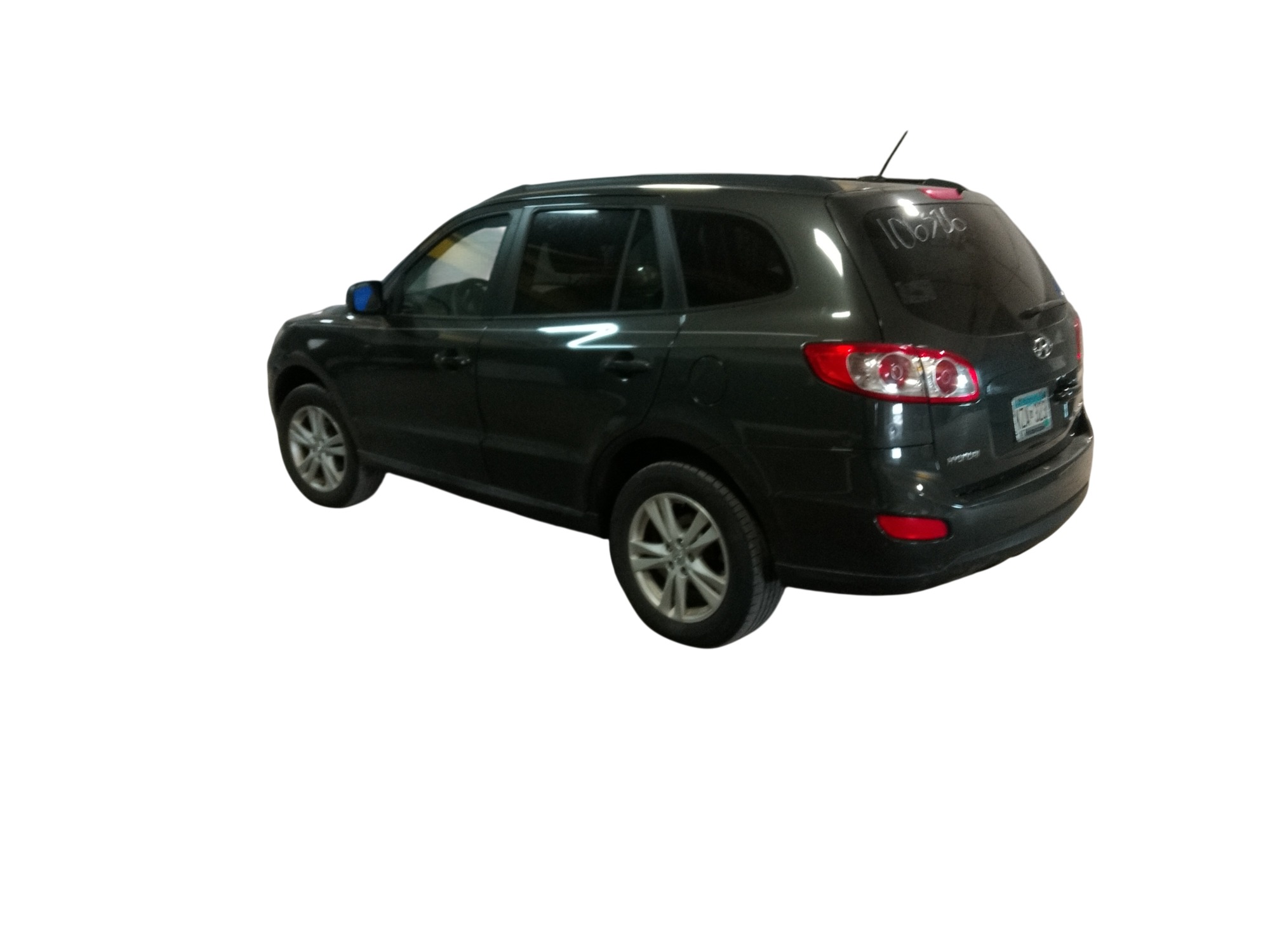 2010 hyundai santa-fe gls-2.4-awd with 186237 miles for sale near elk-river, minnesota 106386_03_rear_driver_corner.jpg