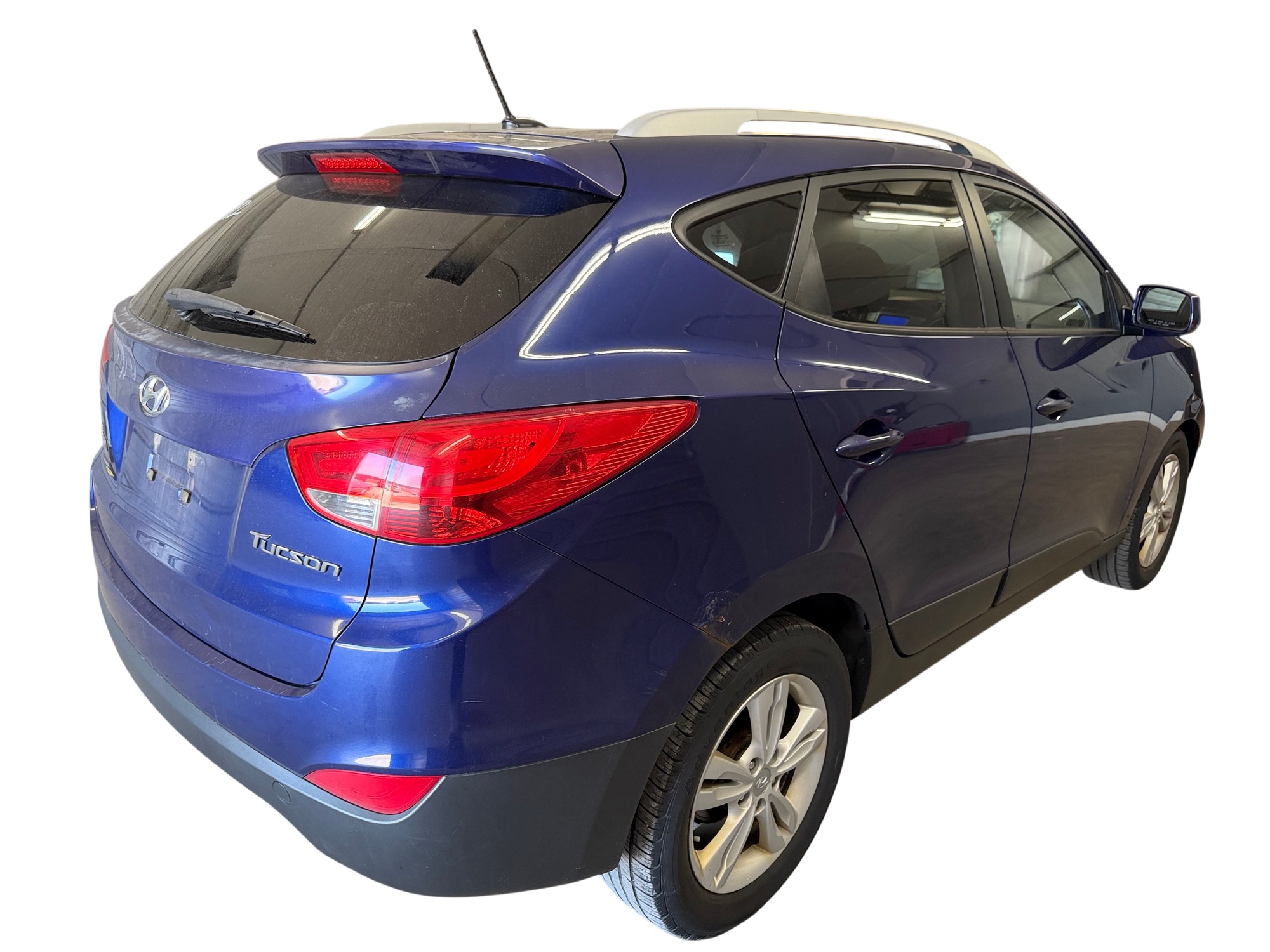 2010 hyundai tucson limited-2wd with 229317 miles for sale near elk-river, minnesota 106392_05_pass_rear_corner.jpg