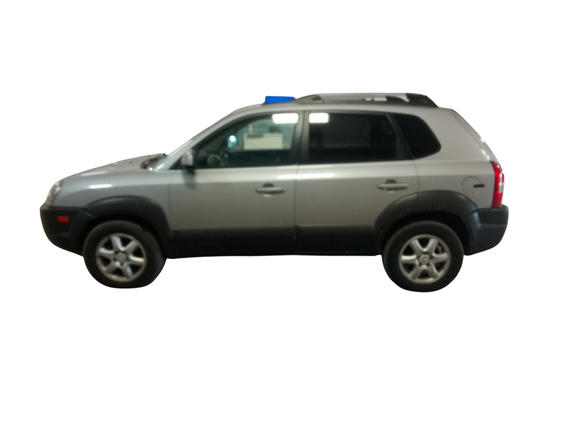 2005 hyundai tucson gls-2.7-4wd with 199158 miles for sale near elk-river, minnesota 106395_02_driver_side.jpg