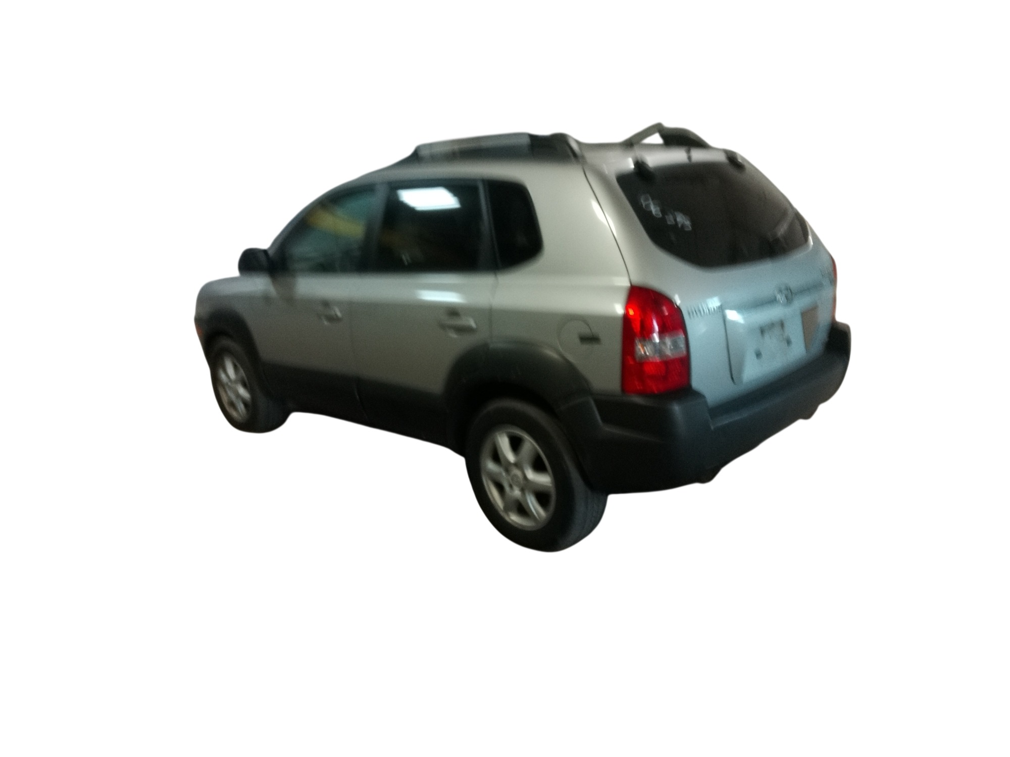 2005 hyundai tucson gls-2.7-4wd with 199158 miles for sale near elk-river, minnesota 106395_03_rear_driver_corner.jpg