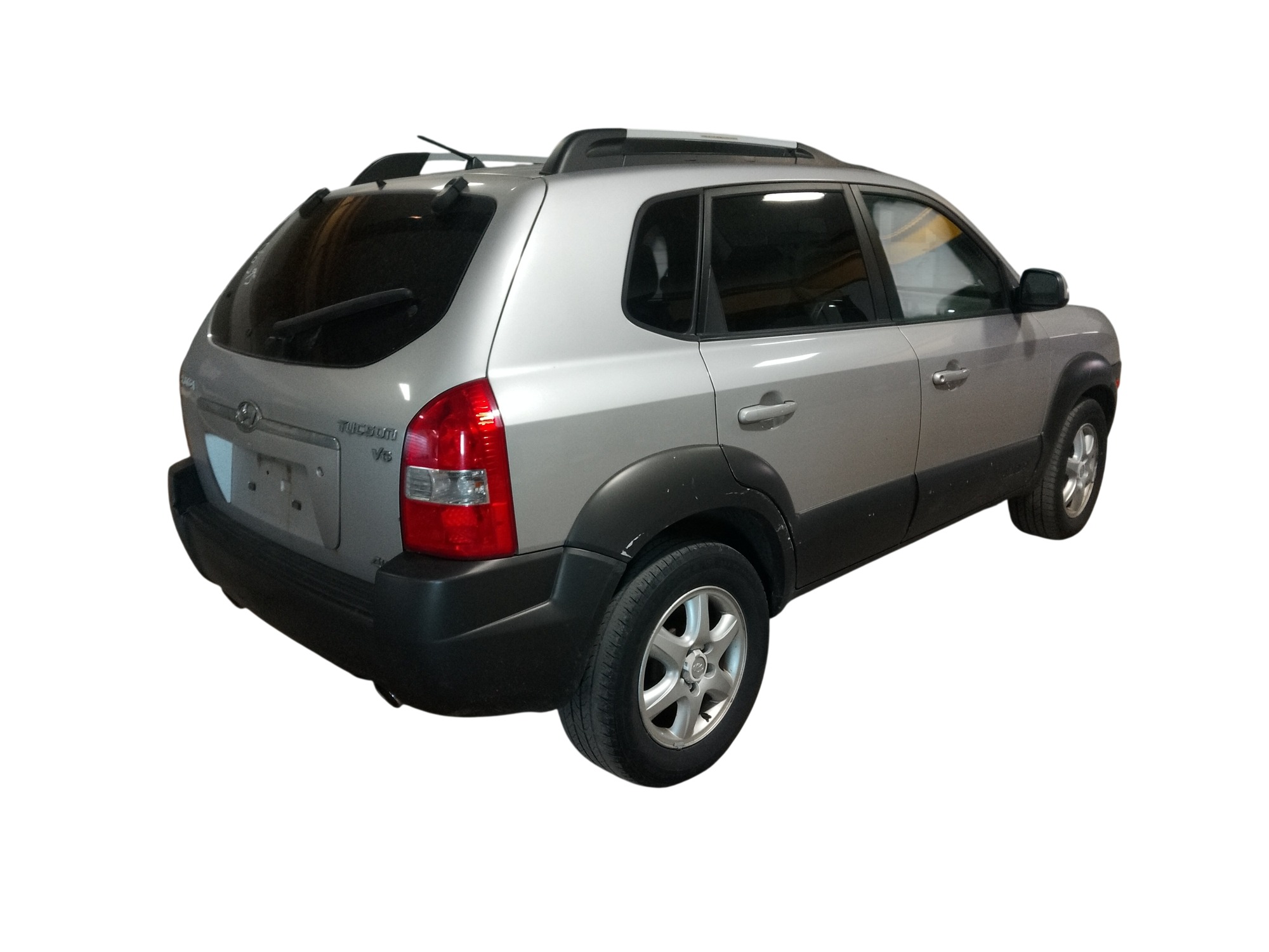 2005 hyundai tucson gls-2.7-4wd with 199158 miles for sale near elk-river, minnesota 106395_05_pass_rear_corner.jpg