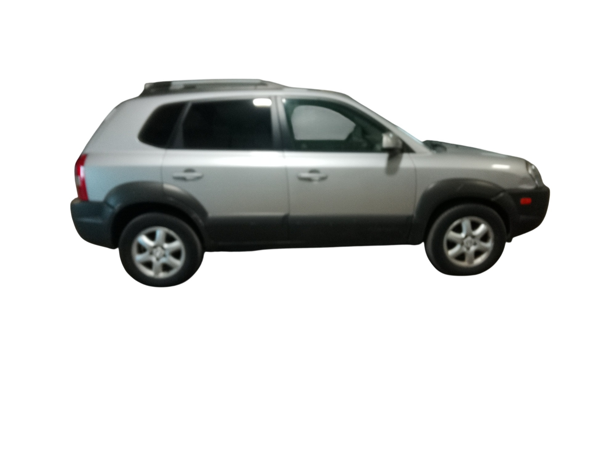 2005 hyundai tucson gls-2.7-4wd with 199158 miles for sale near elk-river, minnesota 106395_06_pass_side.jpg