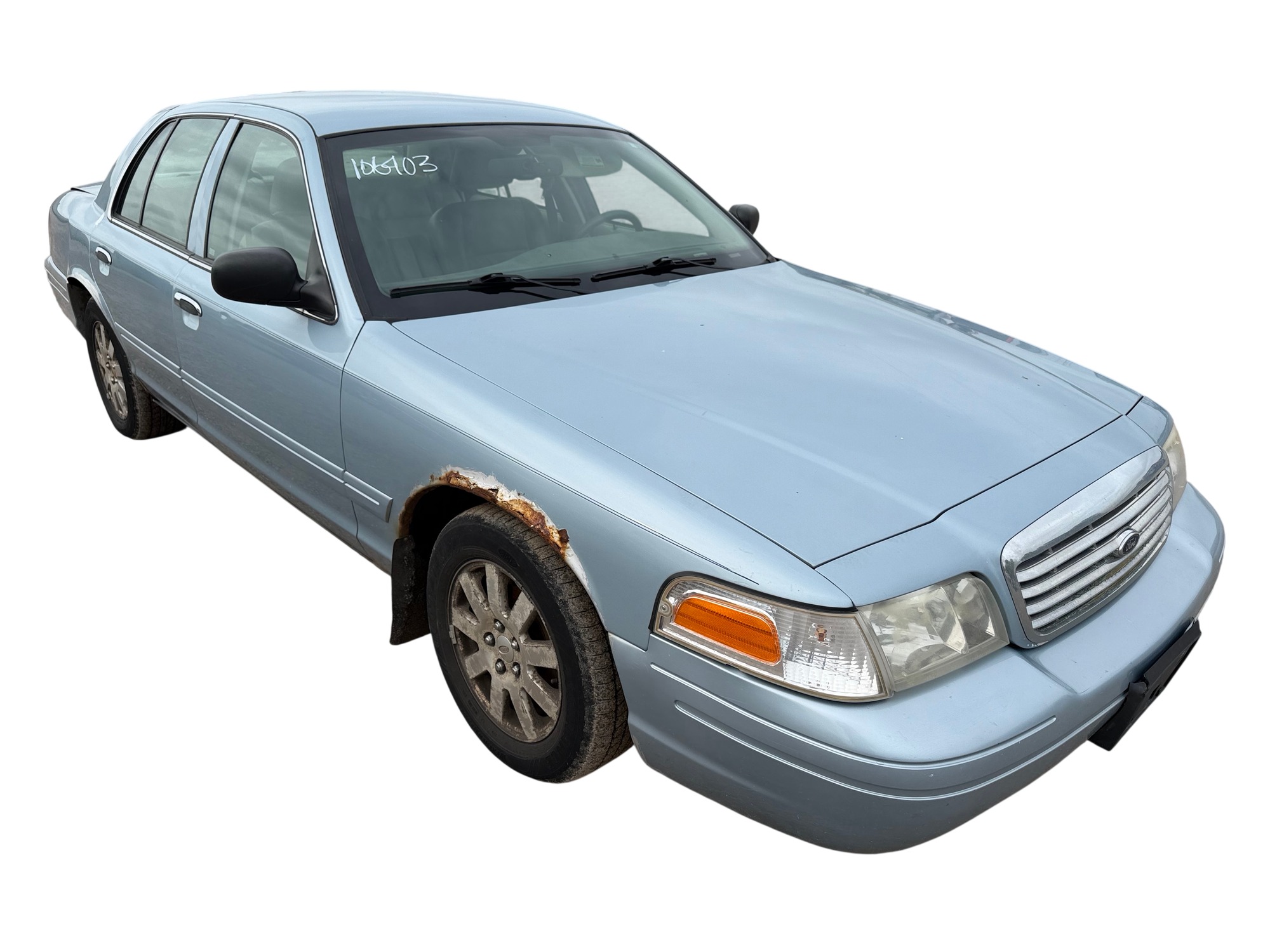 2007 ford crown-victoria lx with 175864 miles for sale near elk-river, minnesota 106403_07_pass_front_corner.jpg