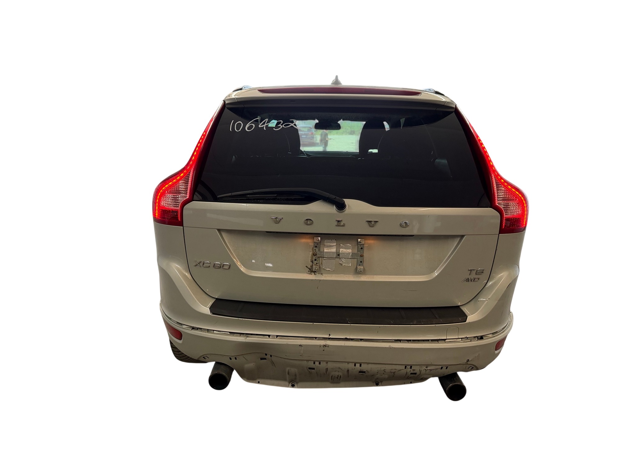 2011 volvo xc60 t6-awd with 136665 miles for sale near elk-river, minnesota 106432_04_rear_end.jpg
