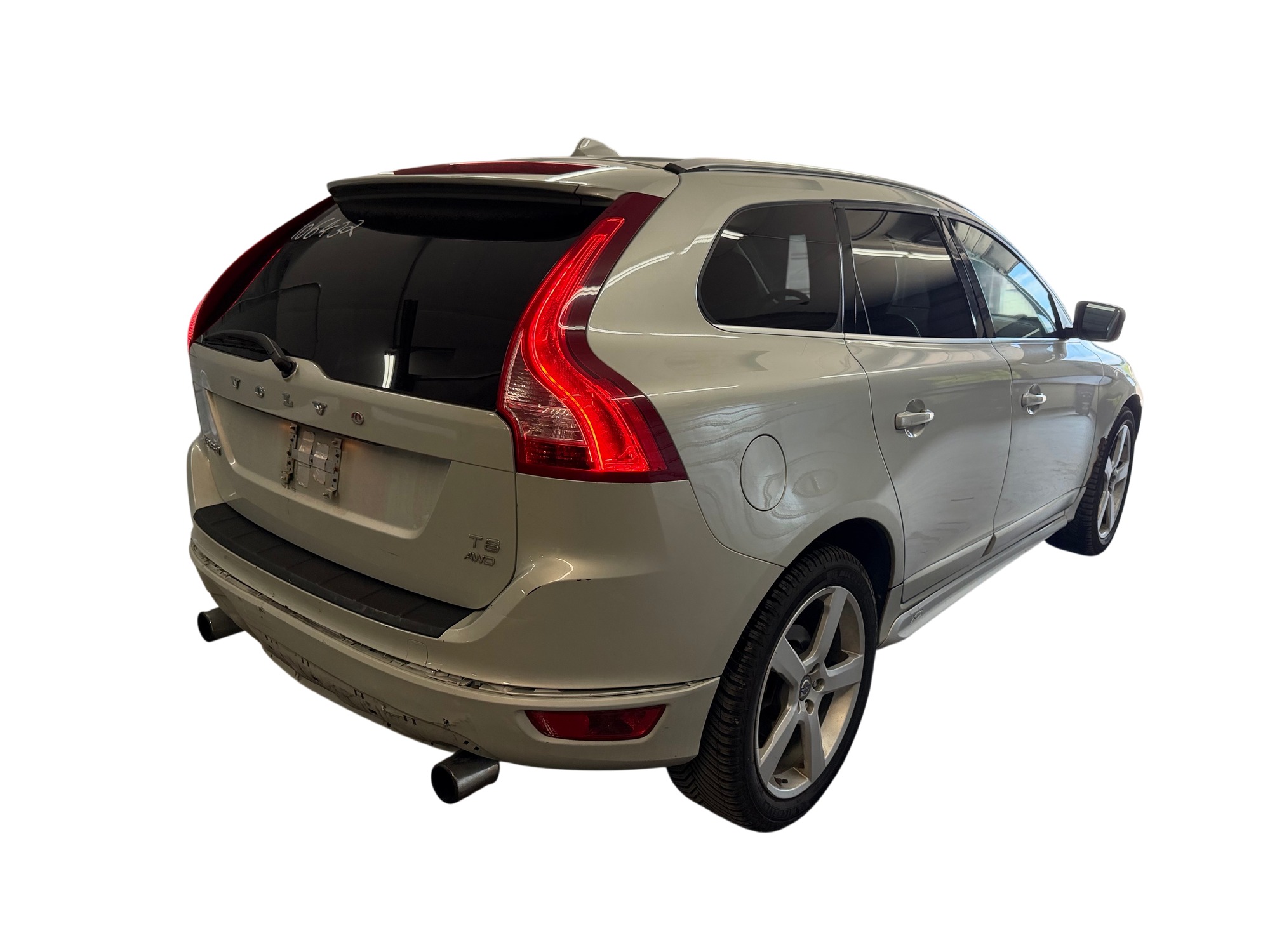 2011 volvo xc60 t6-awd with 136665 miles for sale near elk-river, minnesota 106432_05_pass_rear_corner.jpg