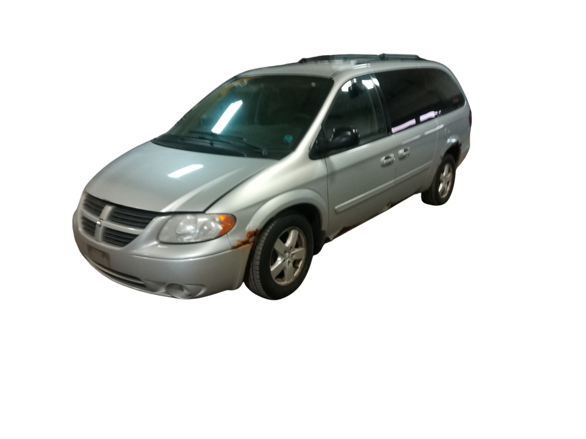 2005 dodge grand-caravan sxt with 208381 miles for sale near elk-river, minnesota 106468_01_driver_front_corner.jpg