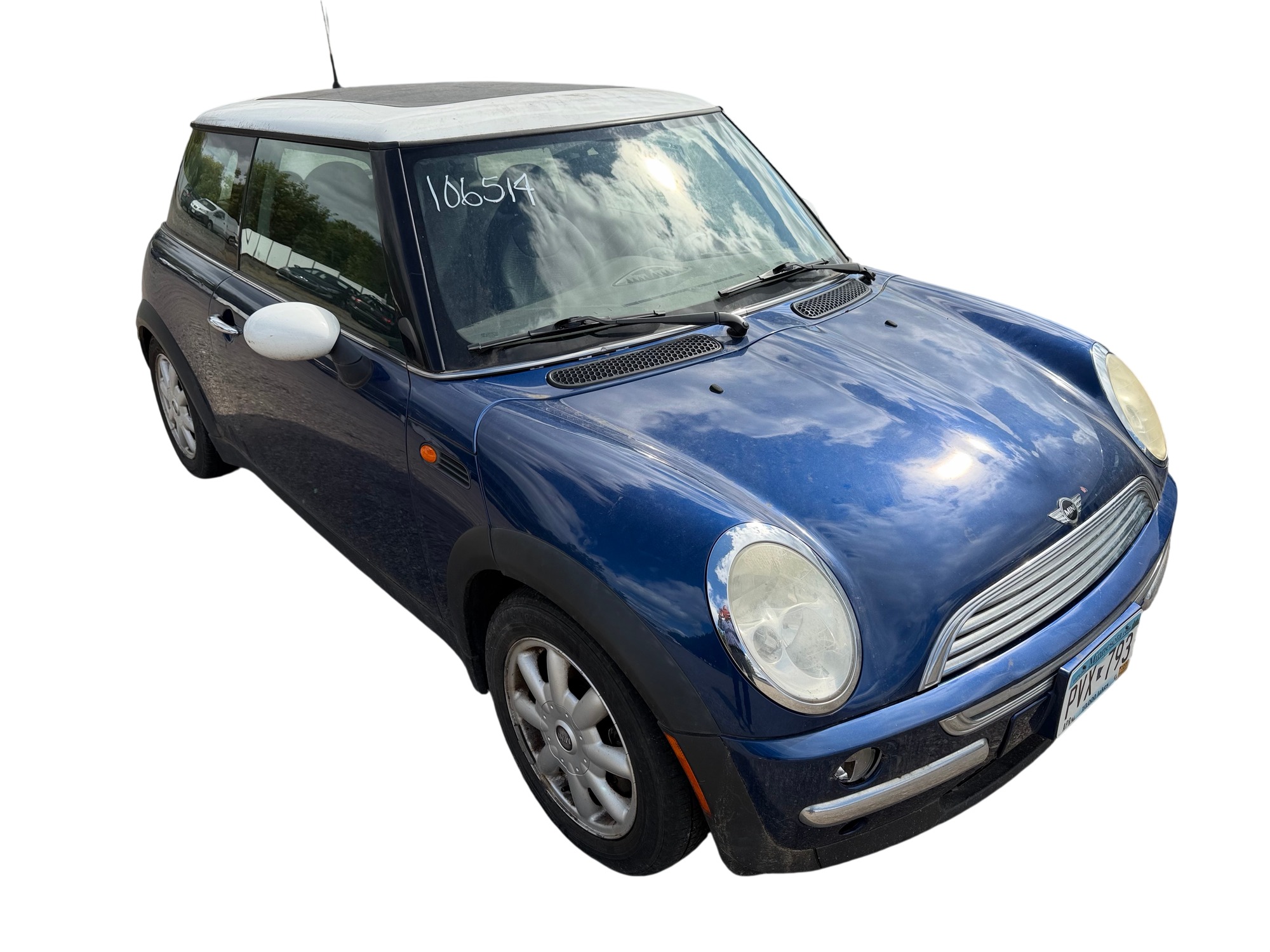 2004 mini cooper base with 208851 miles for sale near elk-river, minnesota 106514_07_pass_front_corner.jpg