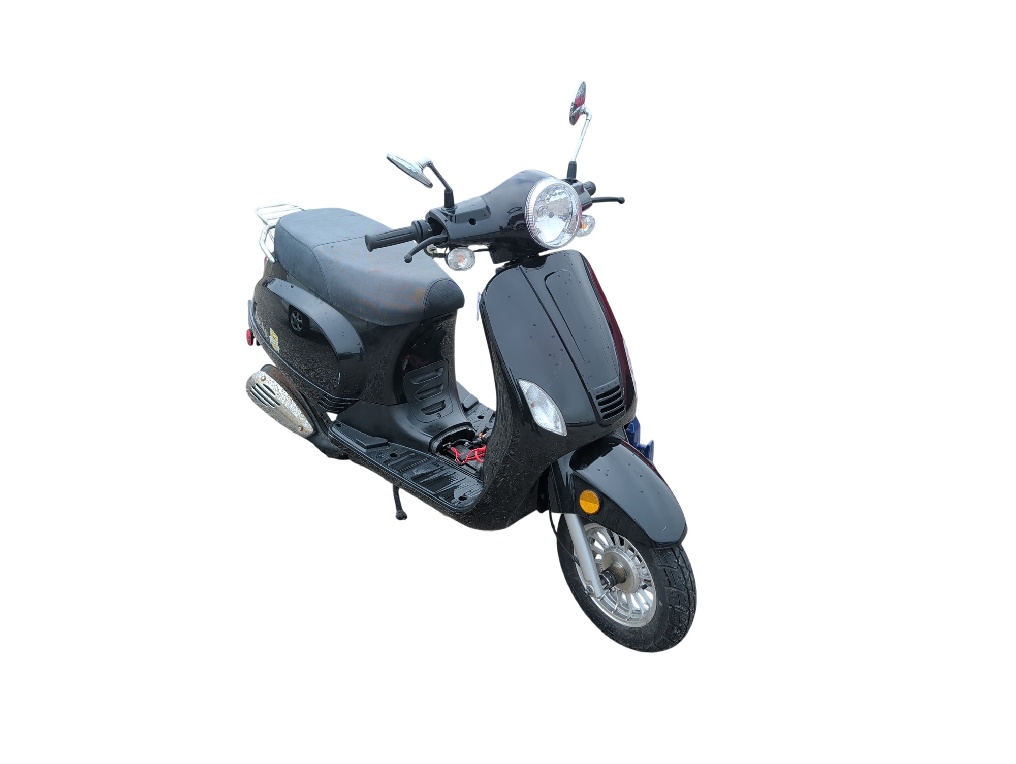 2025 zhng-lucky moped with 724 miles for sale near Elk River, Minnesota 106575_07_pass_front_corner.jpg