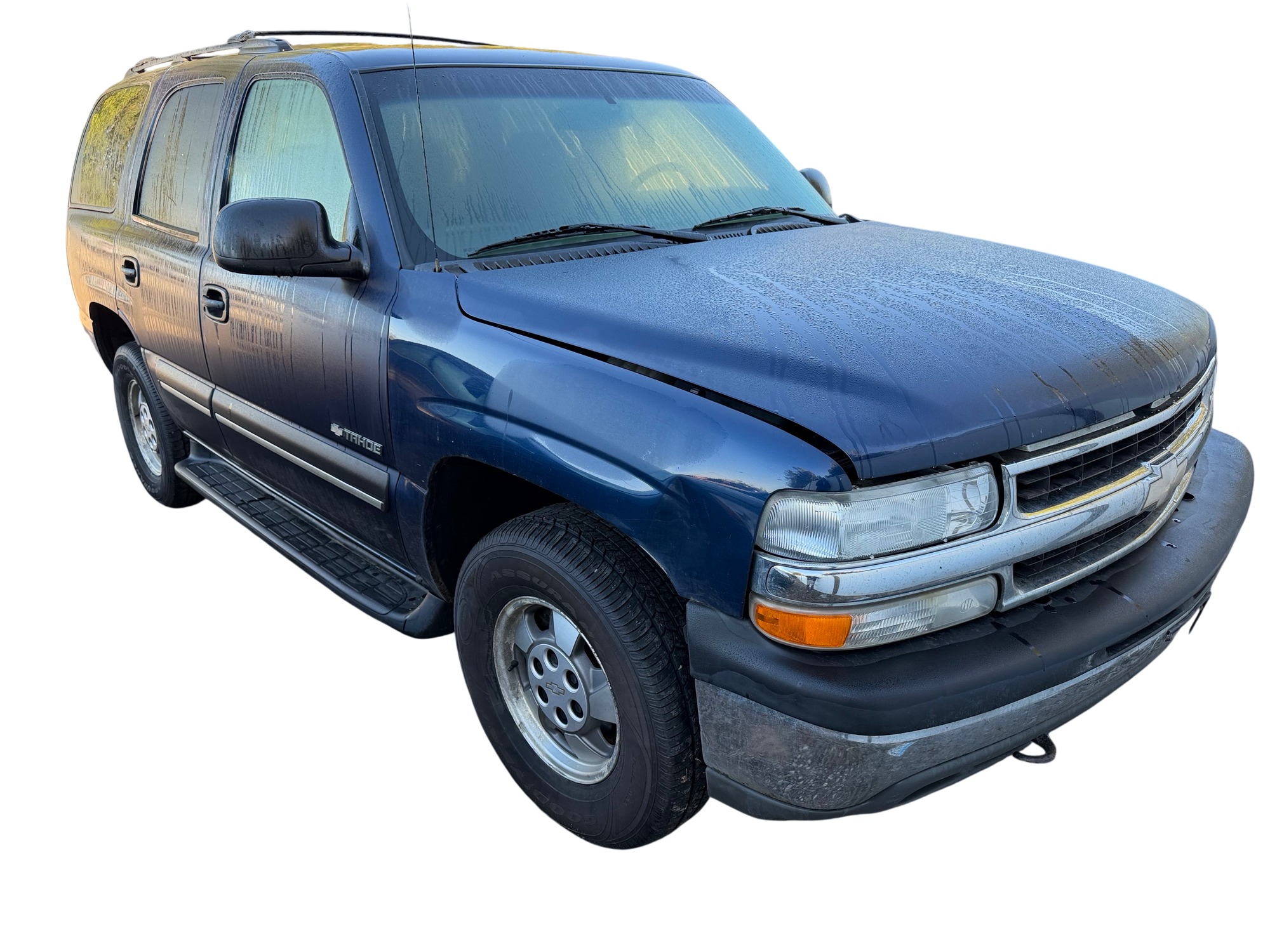 2003 chevrolet tahoe 4wd with 168168 miles for sale near Elk River, Minnesota 106589_07_pass_front_corner.jpg