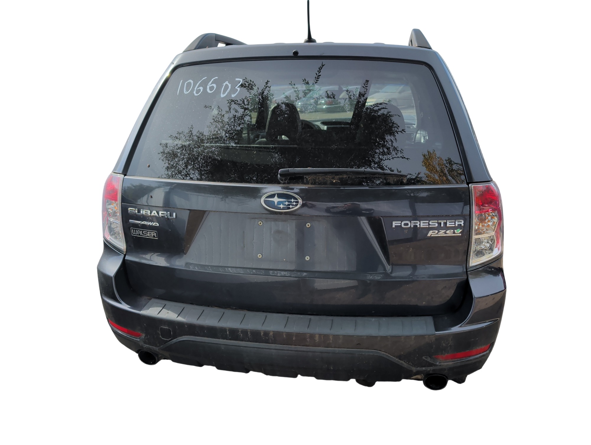 2013 subaru forester 2.5x-limited with 72734 miles for sale near Elk River, Minnesota 106603_04_rear_end.jpg