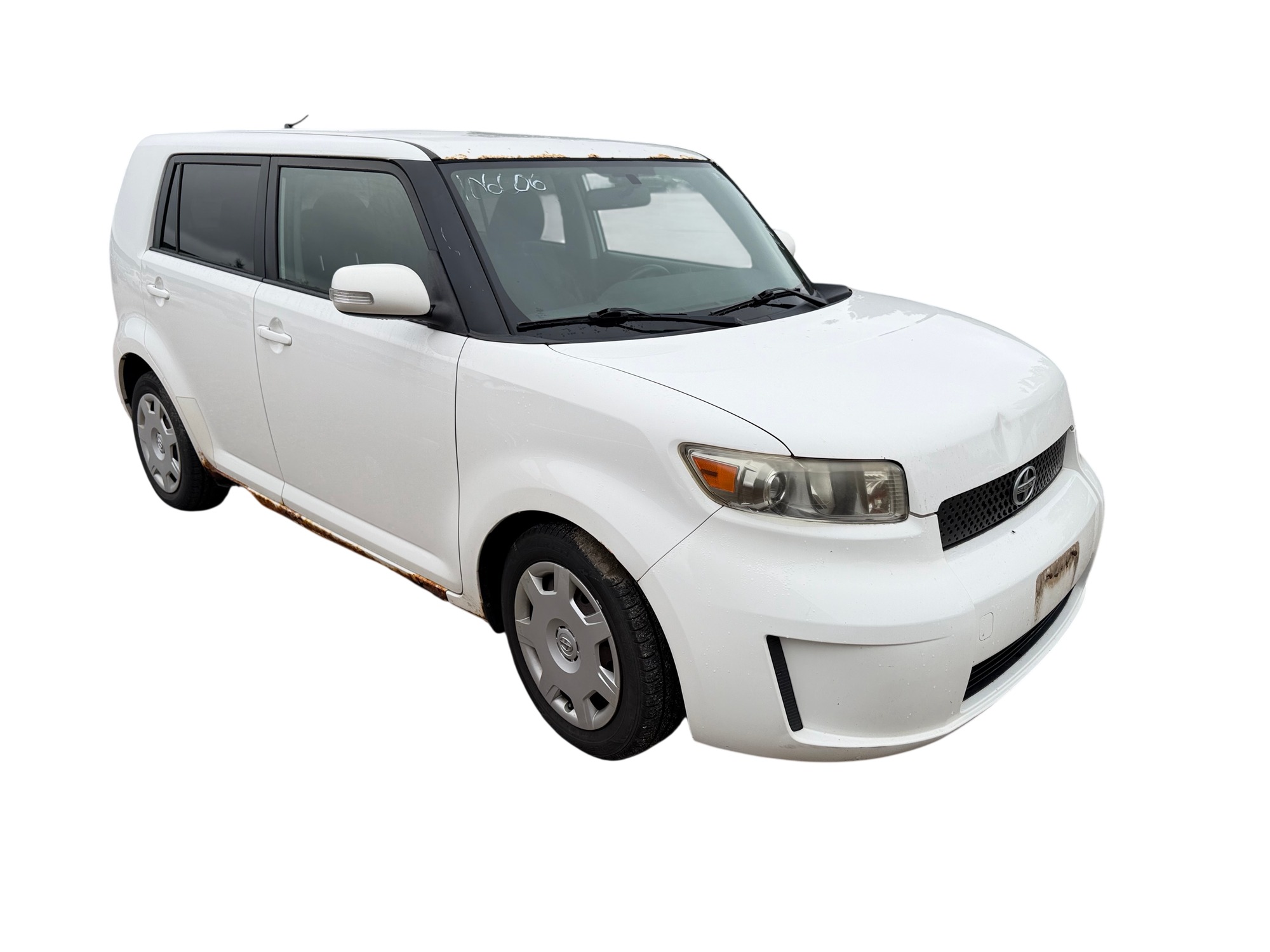 2010 scion xb 5-door-wagon-5-spd-mt with 219543 miles for sale near Elk River, Minnesota 106606_07_pass_front_corner.jpg