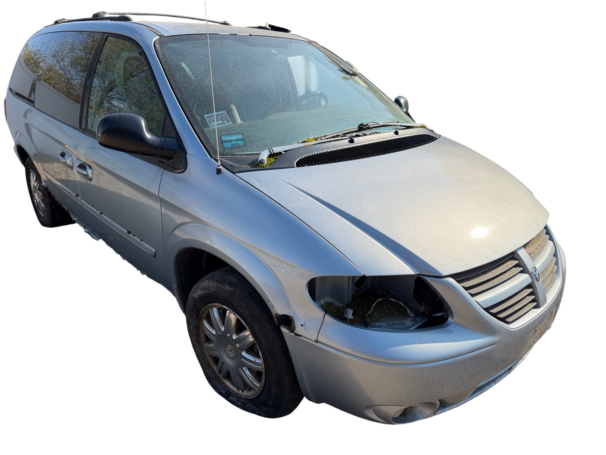 2005 dodge grand-caravan sxt for sale near Elk River, Minnesota 106611_07_pass_front_corner.jpg
