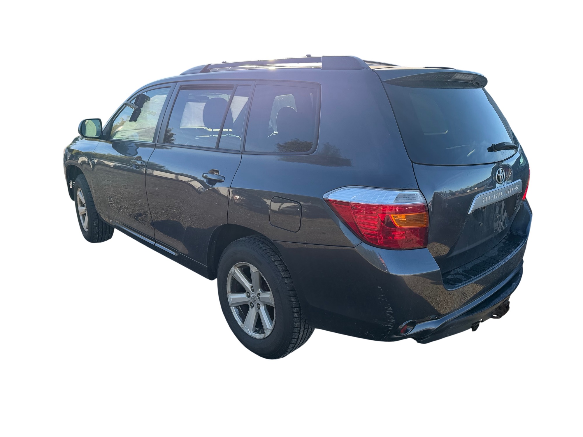 2010 toyota highlander base-4wd with 203970 miles for sale near Elk River, Minnesota 106642_03_rear_driver_corner.jpg